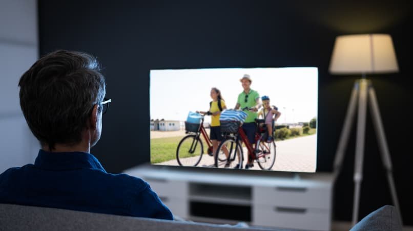 اشتراك يونيفرس iptv